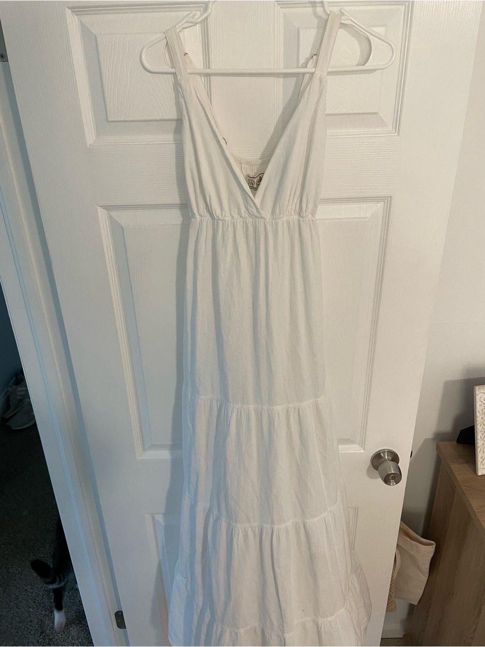 White Tiered V-Neck Maxi Dress - Picture 3 of 5